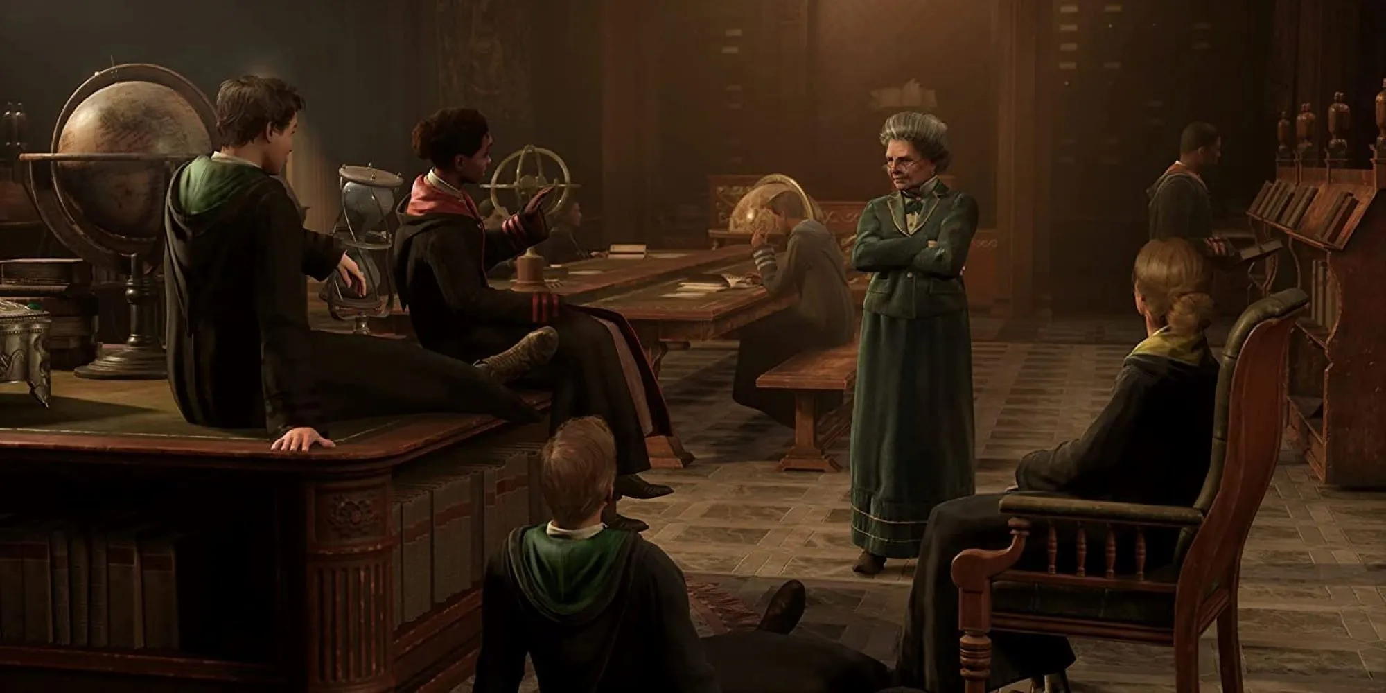 Các học sinh Hogwarts Legacy tập trung trong thư viện lắng nghe thủ thư.