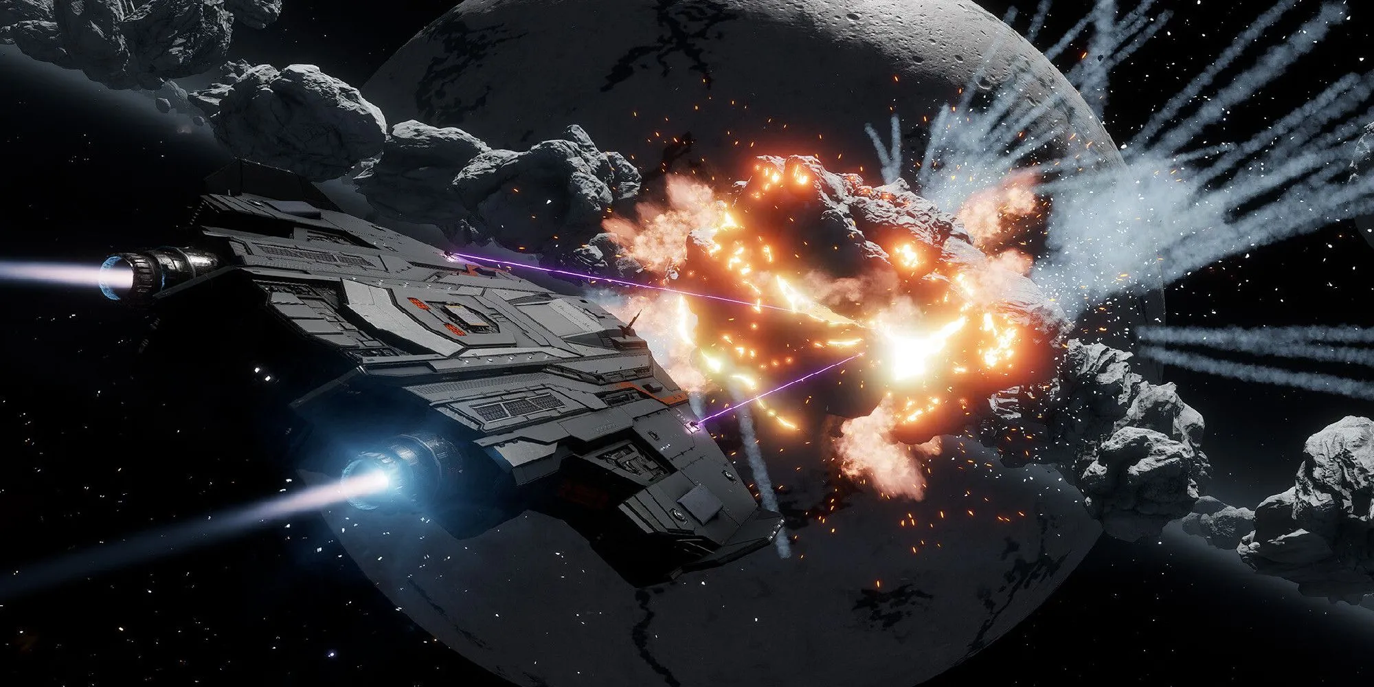 Một tàu vũ trụ trong Elite Dangerous khai hỏa tiêu diệt tàu địch trong trận chiến không gian