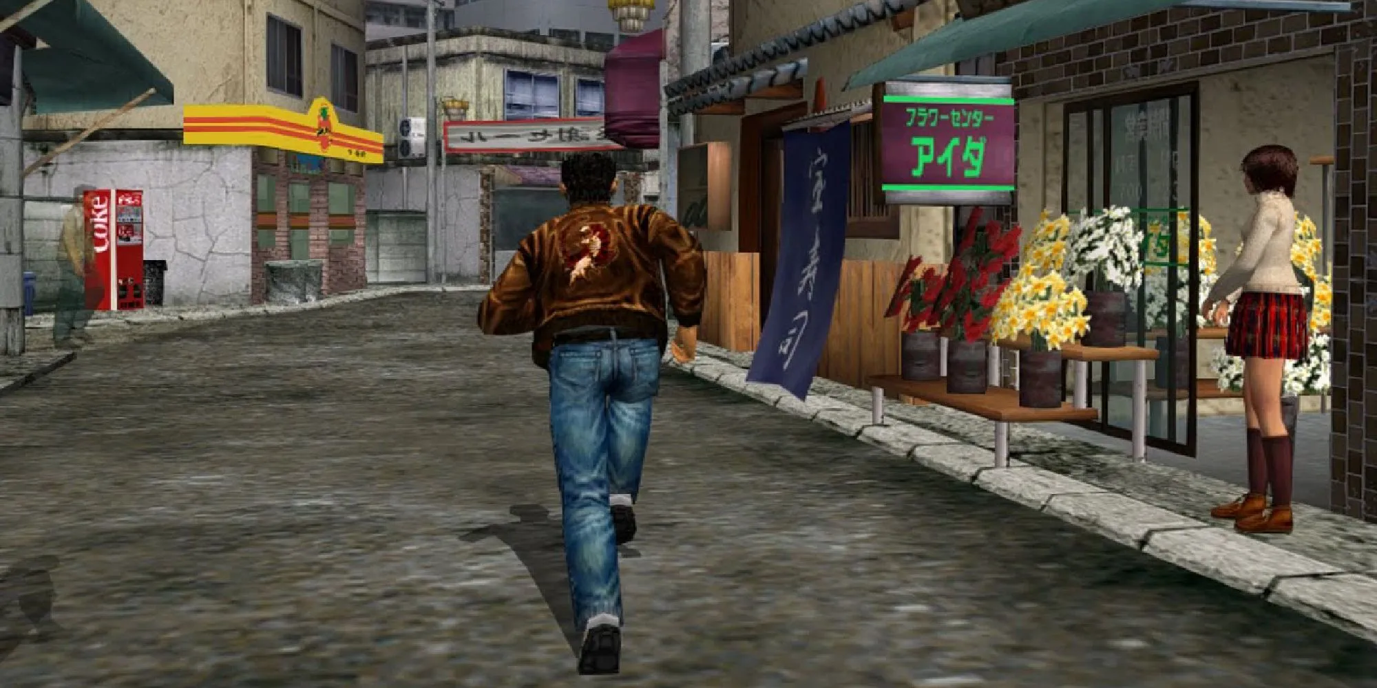 Ryo Hazuki khám phá thị trấn Yokosuka trong Shenmue, một tựa game tiên phong trong việc mô phỏng cuộc sống thường nhật chi tiết.