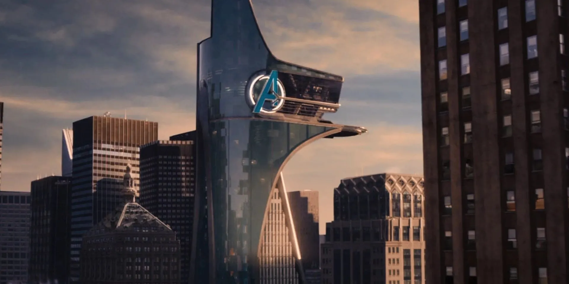 Tháp Avengers biểu tượng của biệt đội siêu anh hùng Marvel tại New York